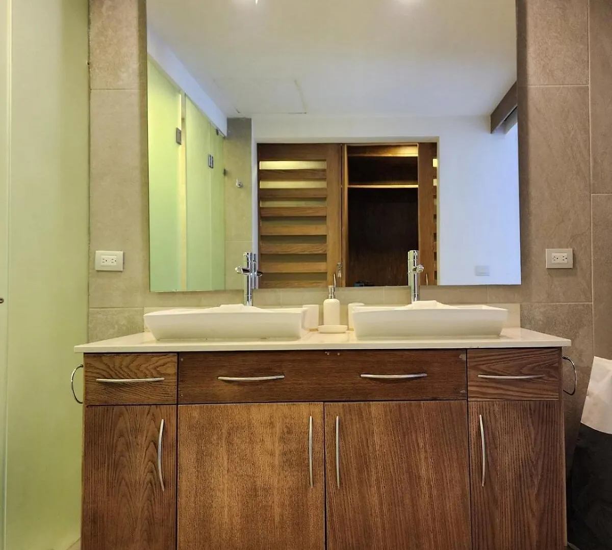 Mareazul Luxury Swim-Up Apartment And Private Beach Club Playa del Carmen