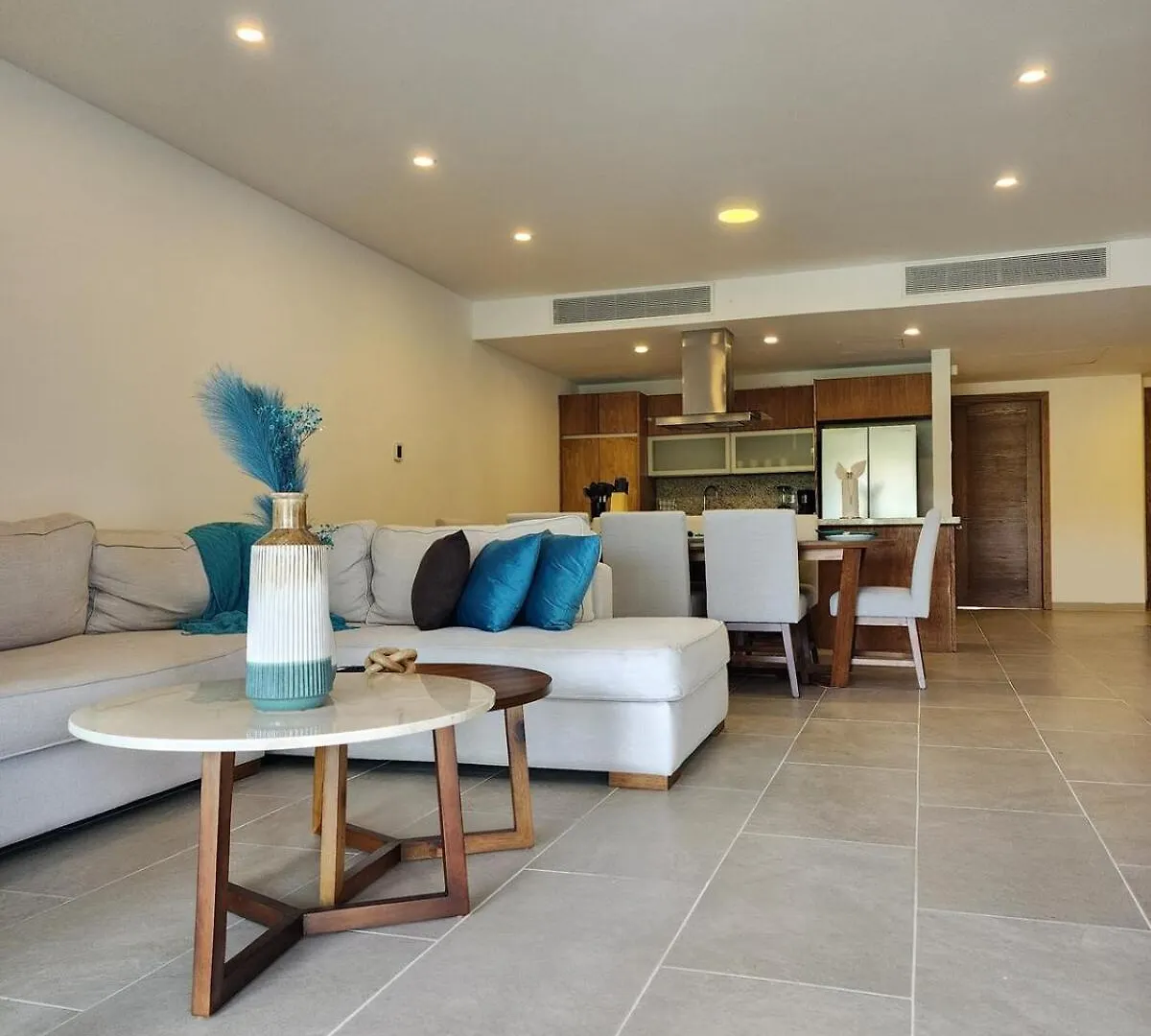 Mareazul Luxury Swim-Up Apartment And Private Beach Club Playa del Carmen