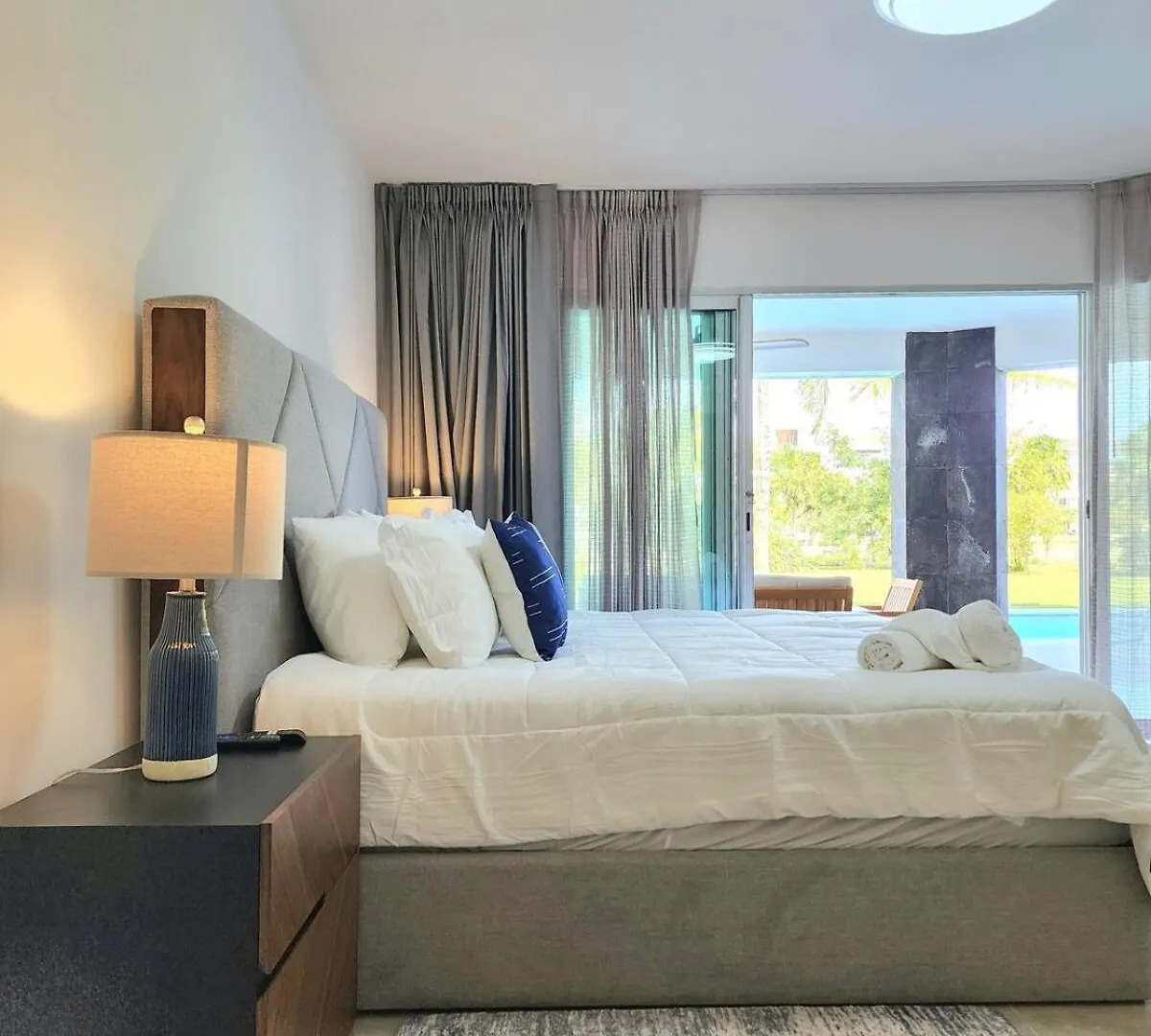 Mareazul Luxury Swim-Up Apartment And Private Beach Club Playa del Carmen