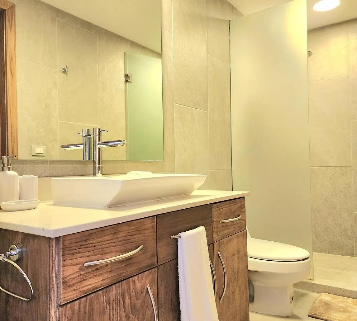 Mareazul Luxury Swim-Up Apartment And Private Beach Club Playa del Carmen