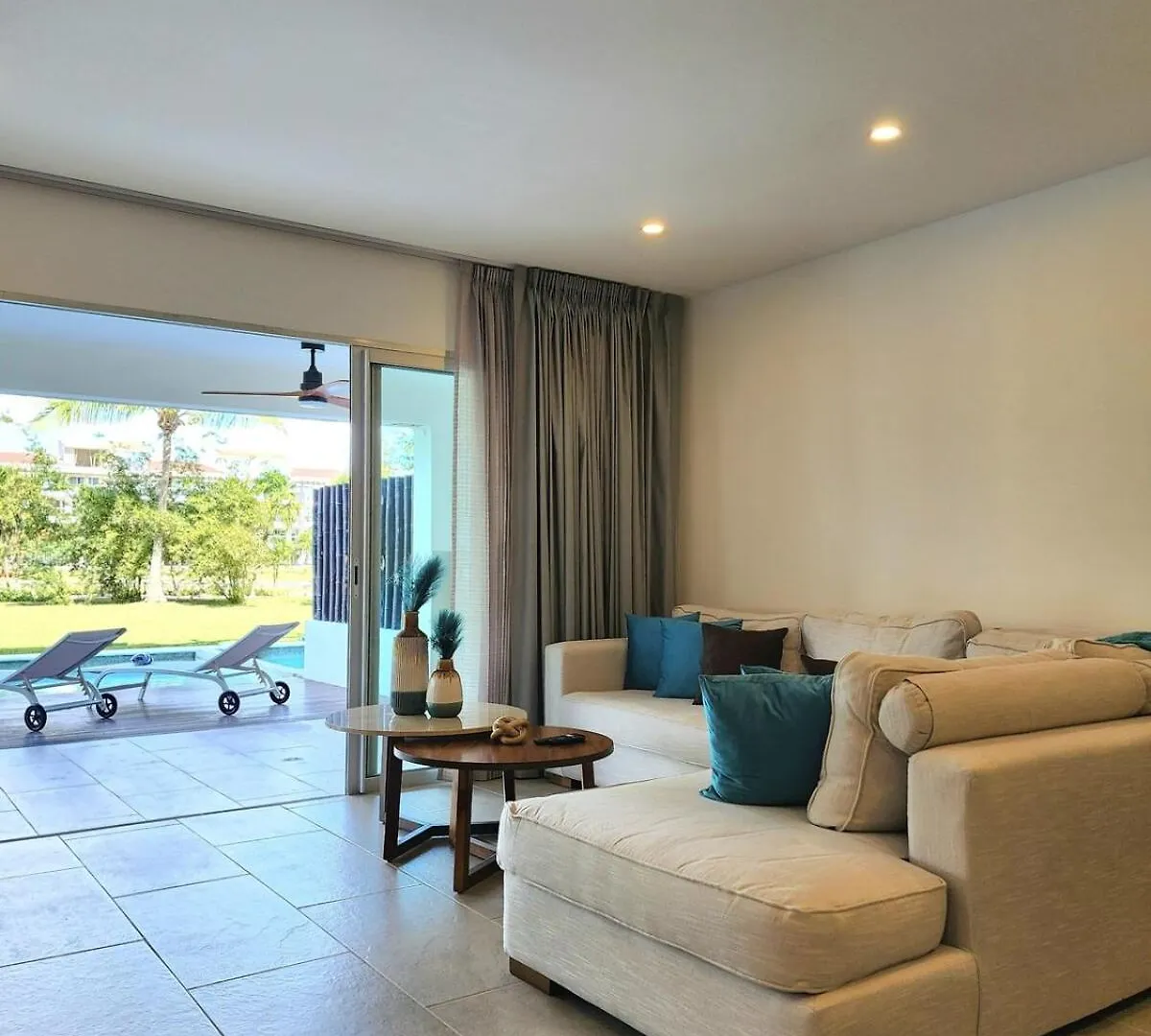 Mareazul Luxury Swim-Up Apartment And Private Beach Club Playa del Carmen