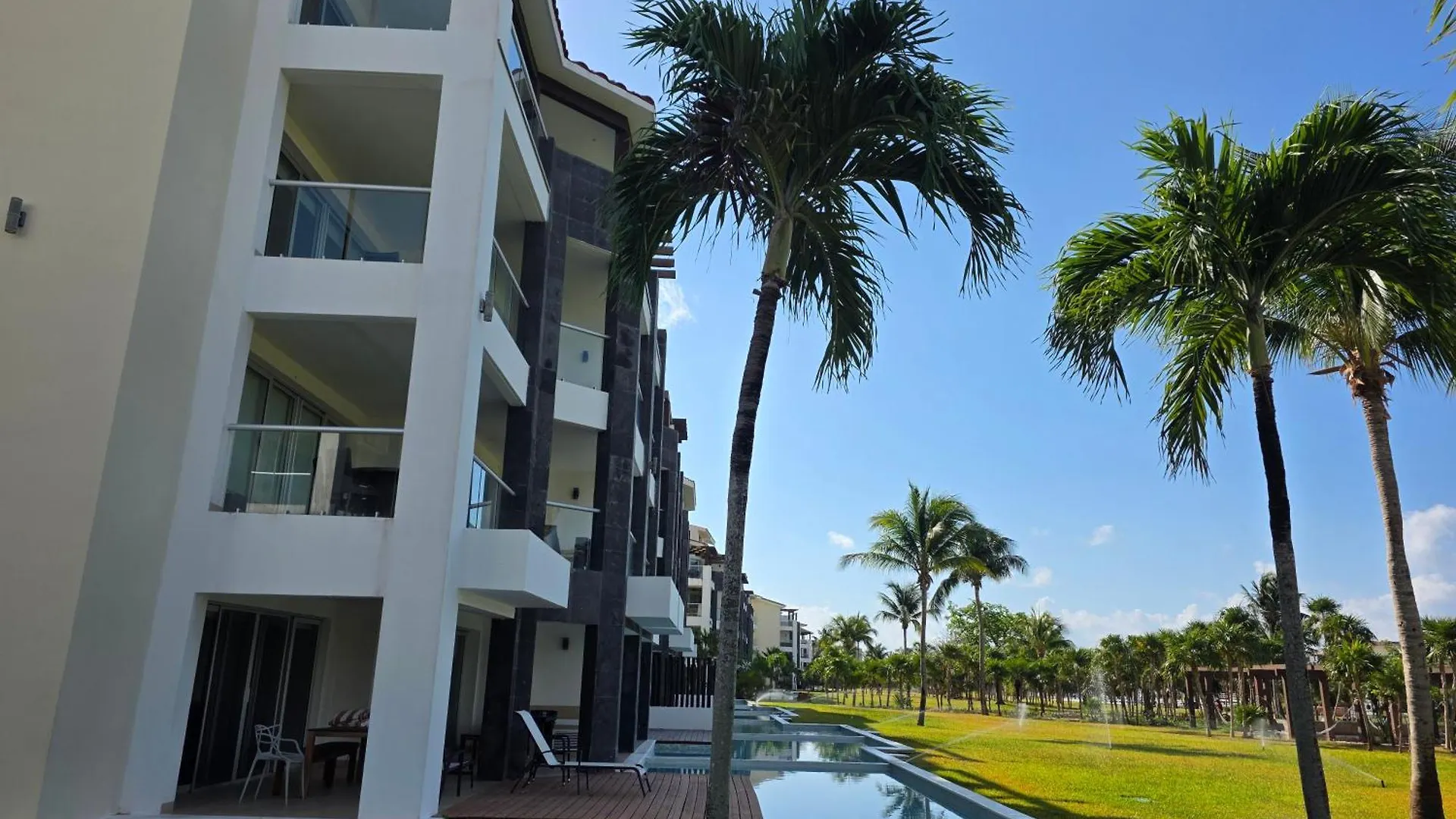 Mareazul Luxury Swim-Up Apartment And Private Beach Club Playa del Carmen 0*,  Mexico